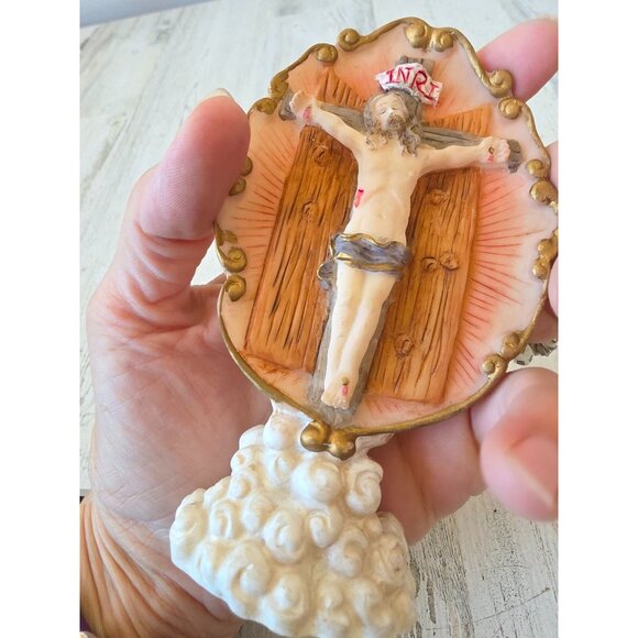 Vintage Jesus crucifix statue religious figurine decor - Picture 6 of 6